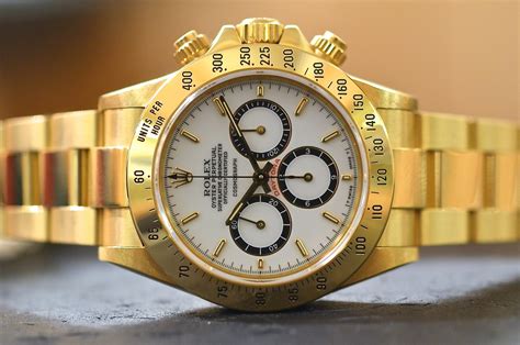 rolex oro costo|Rolex dorado.